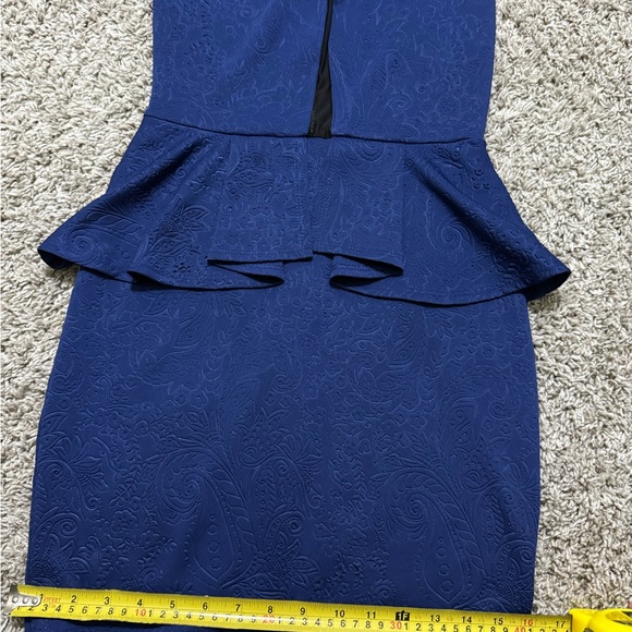 Elegant Blue Peplum Dress - Picture 4 of 6
